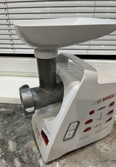 Mlynček na mäso Bosch MFW 3520W - 3