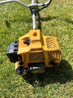 Predám krovinorez Riwall Pro RPB517 - 3