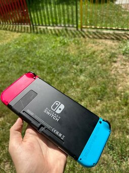 Nintendo Switch V2 - 3