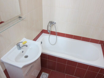 Prenájom izby v nitre, Hodžová ul. za 260 € - 3