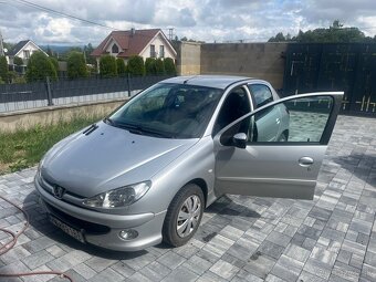 Predam Peugeot 206 1.1 rv 2005 93000 - 3