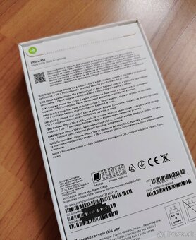 Apple iPhone 16e 128GB black - 3