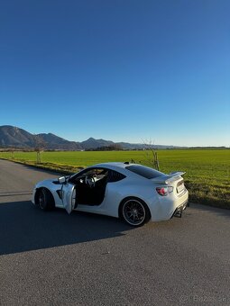 Toyota GT86 (2013 | 147 kW | len 117 000km) - 3