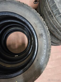 Predám zimné pneumatiky Dunlop 175/65 R15 - 3