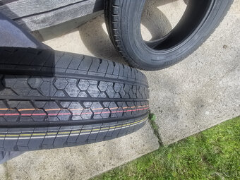 215/70R 15C - 3