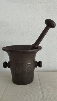 Starý válečný litinový mažiar s dělom a rokem 1914-1917 +tlo - 3