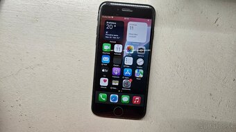 Apple iPhone SE 2020 - nová batéria - 3