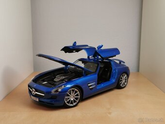 1:18 Mercedes SLS AMG - 3
