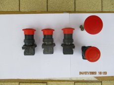 Predam kontrolky a tlačitka -prepinače-SCHNAIDER - 3