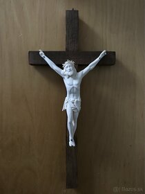 Klasický kríž (krucifix) s tradičným korpusom - 3