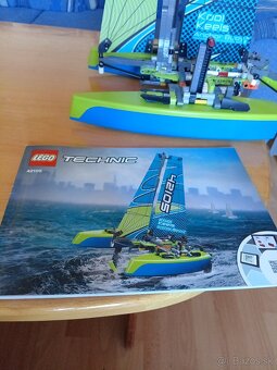 Lego Technic Katamarán - 3