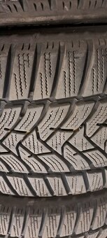 Predám 4ks pekné zimné 225/45r17-94V Dunlop - 3