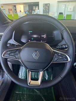 Renault Clio TCe 90 Techno - 3