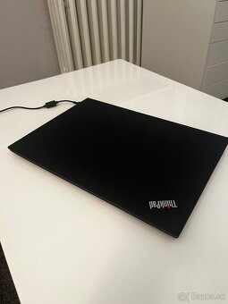 Lenovo ThinkPad T570 - 3