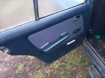 Predam Mercedes w123 piano 230 2.3 benzín - 3