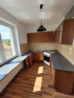 Na prenájom dvojizbový byt – voľný od 1.12. - 3