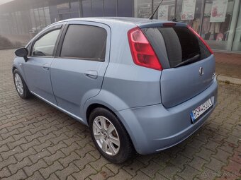 Predám Fiat Grande Punto 1.2 Šport 8V  klímou M5 5d TOP STAV - 3