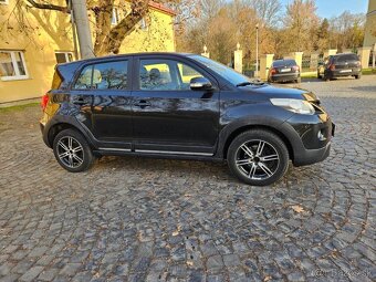 Toyota Urban Cruiser 1.4 I D-4D AWD Sol. - 3