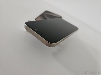 Apple iPhone 15 Pro - 3