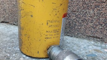 jednočinný hydraulicky zvihaci válec + cerpadlo / agregat - 3