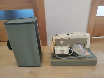 Kufrikový šijací stroj - 3