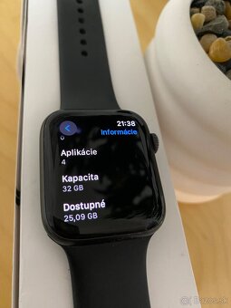 Apple Watch Series 5 GPS, 44mm - 3