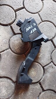 Predám pedál plynu auris 2012- 1.6 78110-0W040 - 3