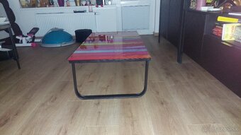 Farebný konferenčný stolik - 3