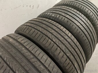 Letné Pirelli 255/40 R21 - 3
