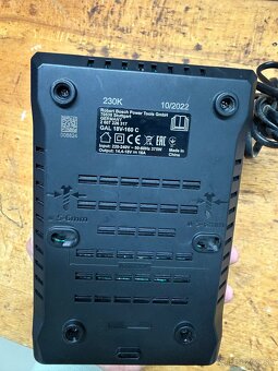 Predam inteligentnu rychlonabijacku Bosch GAL 18V-160 C - 3