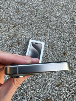 IPhone 15 pro max - baterie 100% - 3