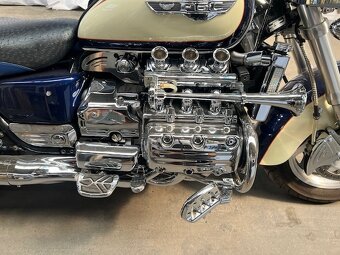 Honda Valkyrie F6C - 3