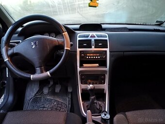 Peugeot 307 1,6 hdi - 3