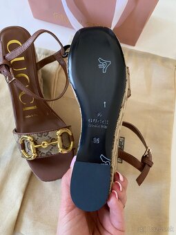 Gucci sandálky - 3