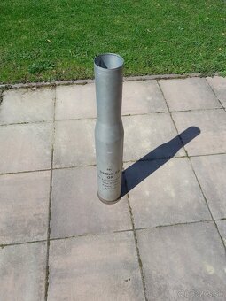 NABOJNICA 82mm x 760mm, JE ZNESKODNENA. - 3