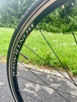 Cestný bicykel zn. TREK - 3
