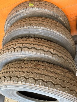 Pneumatiky 10.00 R20 Barum radial - 3