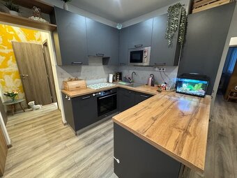 PREDAJ 2-izbového zrekonštruovaného bytu SEREĎ - 3