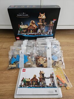 LEGO Ideas 21343 a LEGO Creator 31132 Vikingská loď a morský - 3