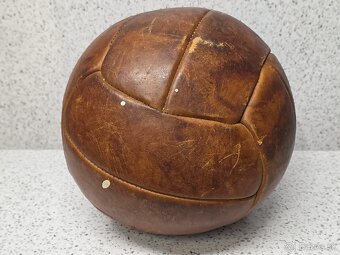 Koženný Medicinbal 》3kg 》 šírka cca 28cm 》obvod cca 85cm - 3