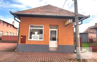 Prenájom obchodného priestoru v centre mesta Vráble - 3