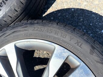 Original 18" Mercedes-Benz kolesa 225/45 R18 - 3