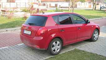 Kia Ceed 1,4 r.v. 2009 - 3