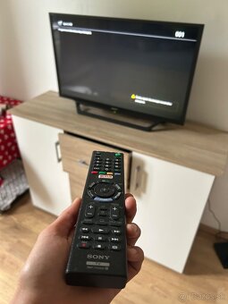Sony Smart TV 32” - 3