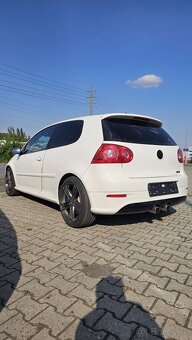 VW GOLF 5 R32 VR6 - 3