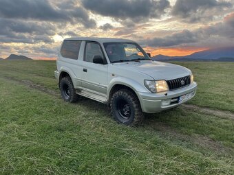 Toyota Land Cruiser 90 - 3