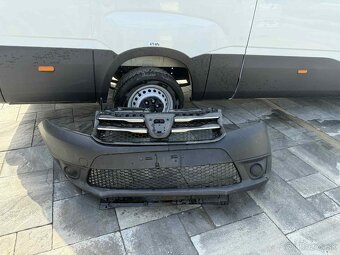 Predný nárazník s maskou Dacia sandero logan - 3