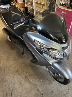 SUZUKI BURGMAN AN 400 - 3