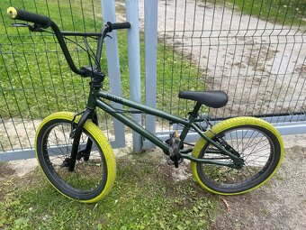 Predám bmx wipe green - 3