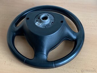 Tříramenný volant Volkswagen - 3